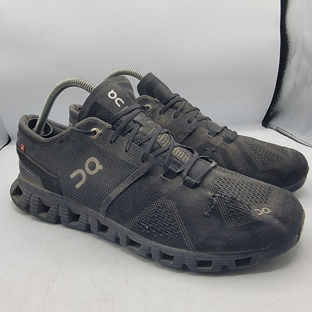 On Cloud X Mens 10.5 Triple Black Asphalt Athletic Sneaker Shoes Running